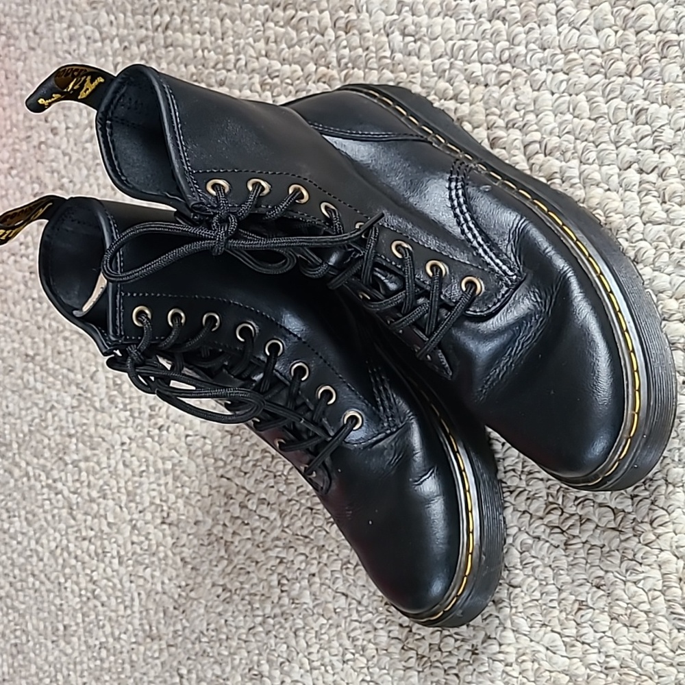 Dr Martens 7 Zavala black boots